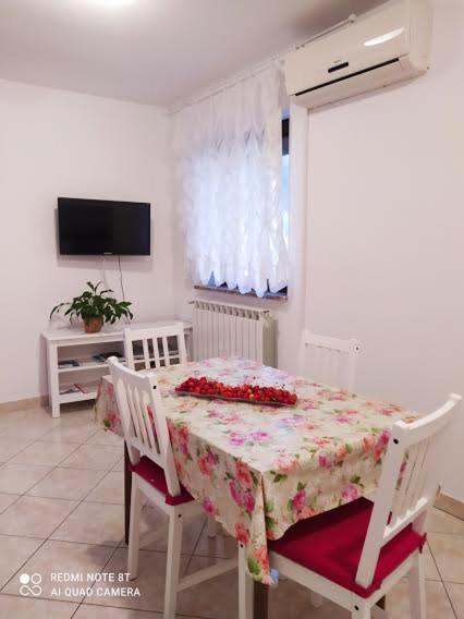 Apartman Snjezana Fazana Ngoại thất bức ảnh